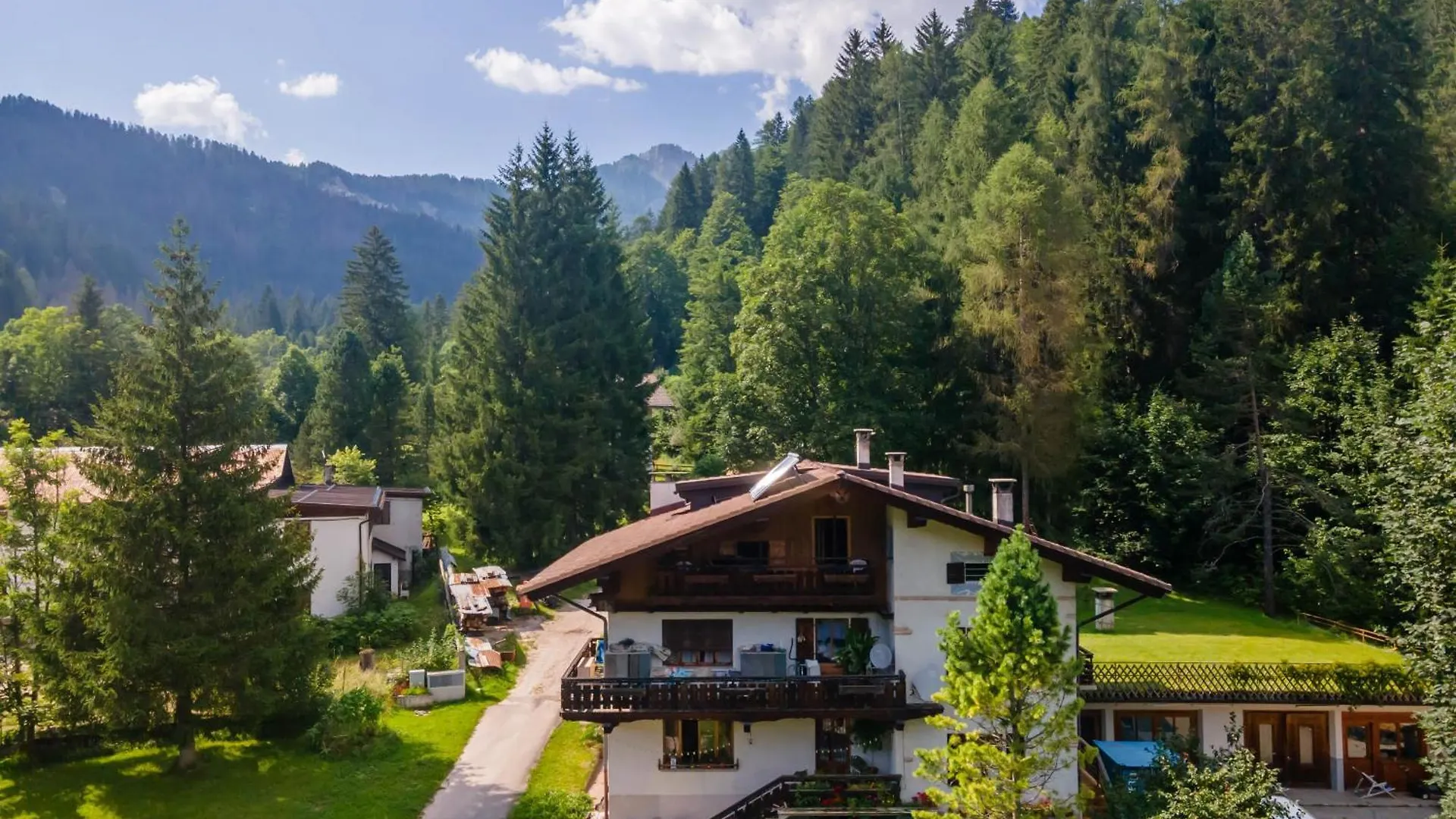 Lodge Auta Falcade Italy