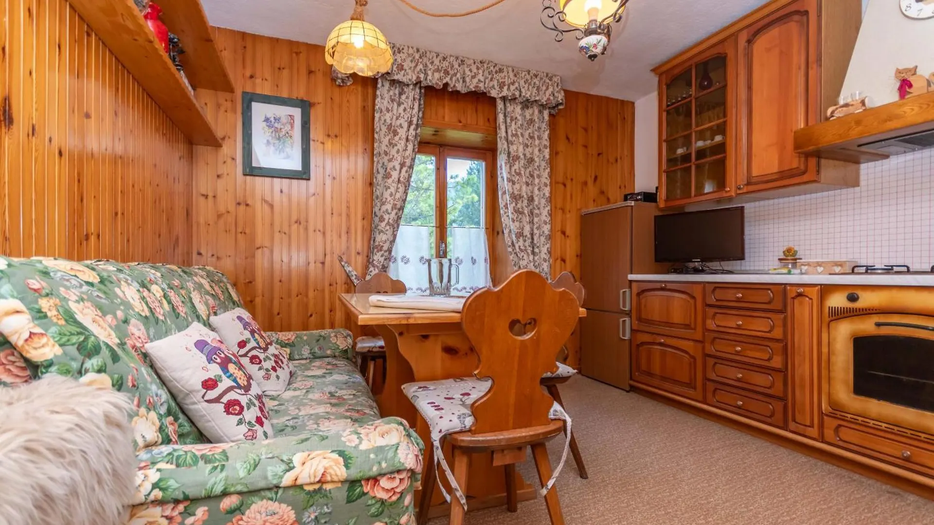Apartment Lodge Auta Falcade Italy
